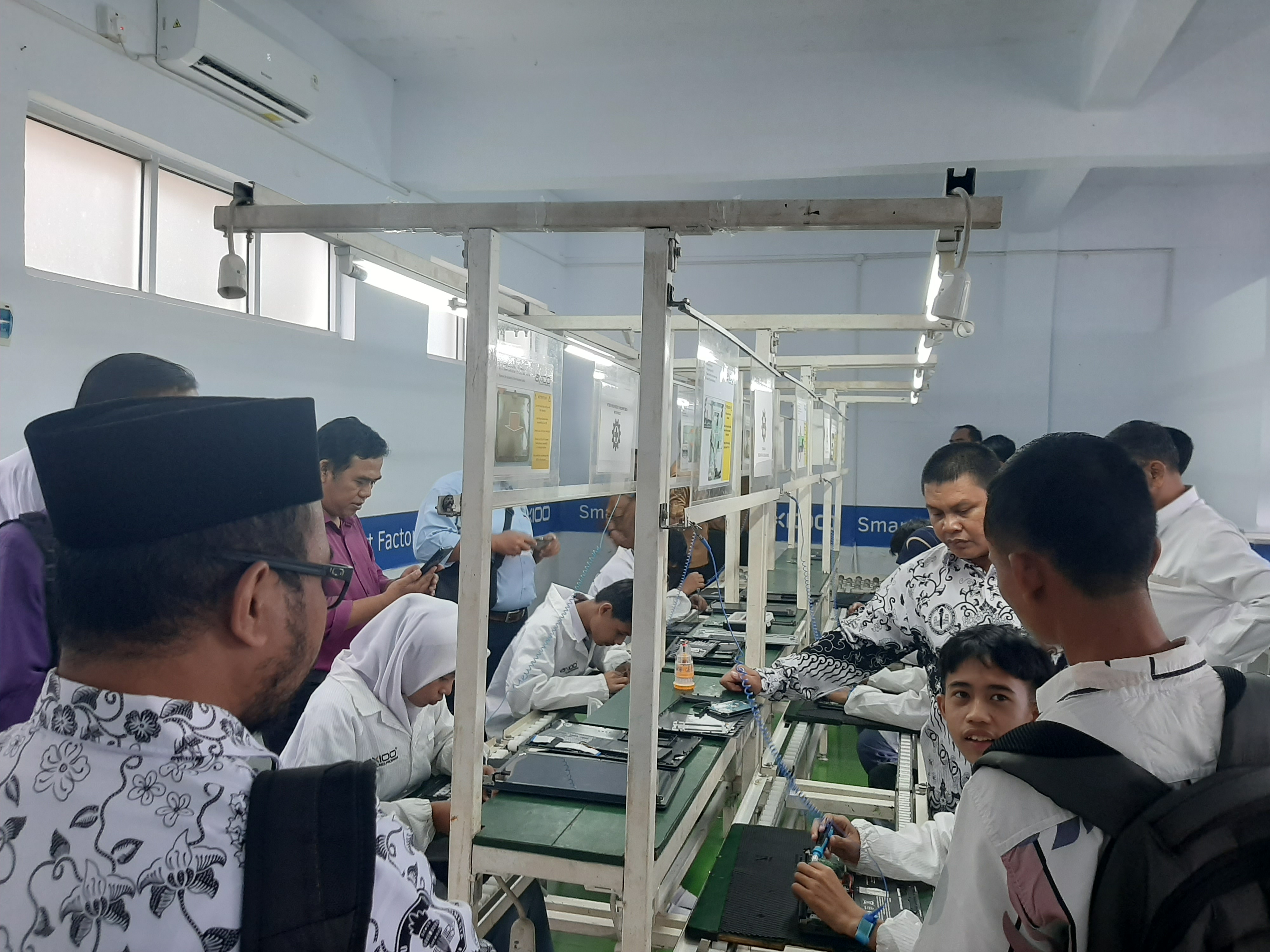 Kelas Program AXIOO 4