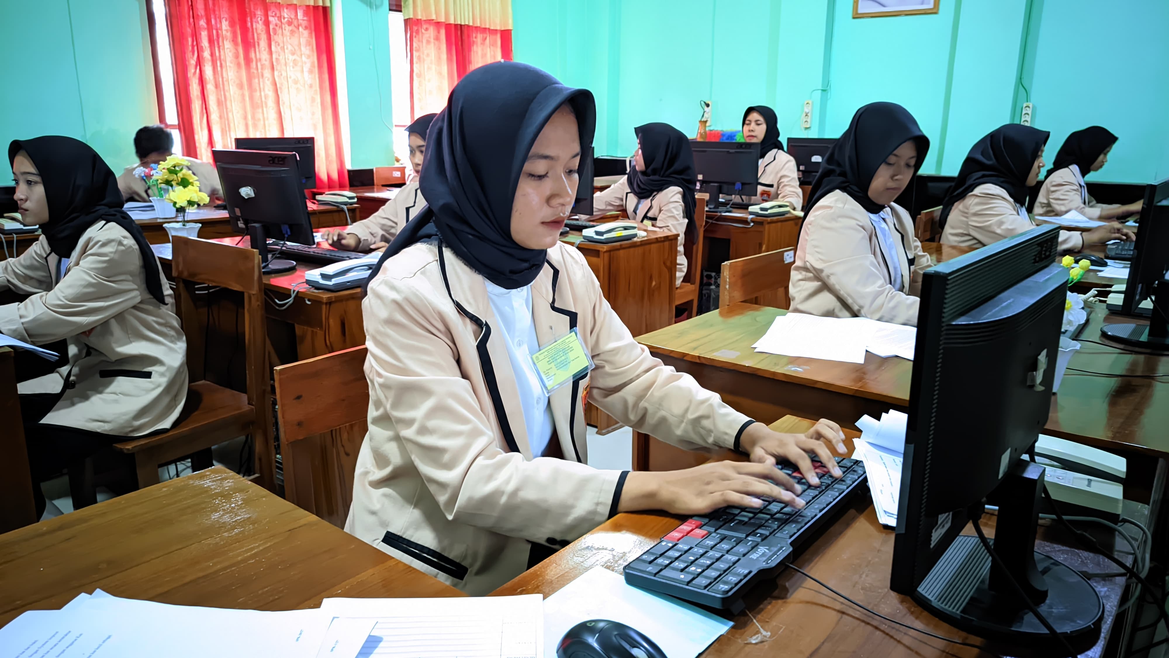 Manajemen Perkantoran dan Layanan Bisnis 1