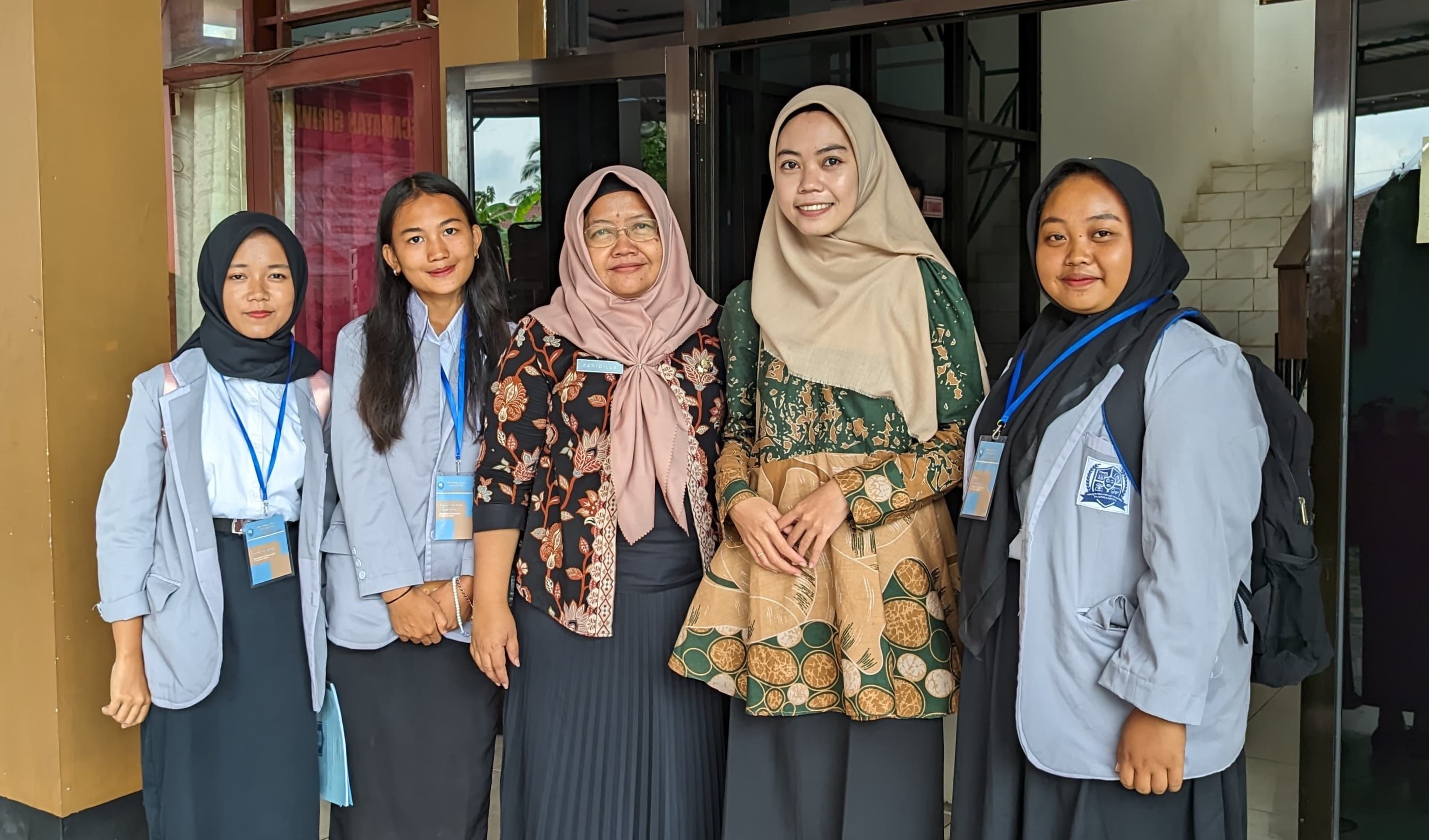 Manajemen Perkantoran dan Layanan Bisnis 14
